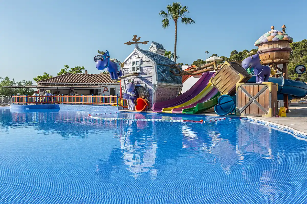 Juegos piscina Fergus Club Europa