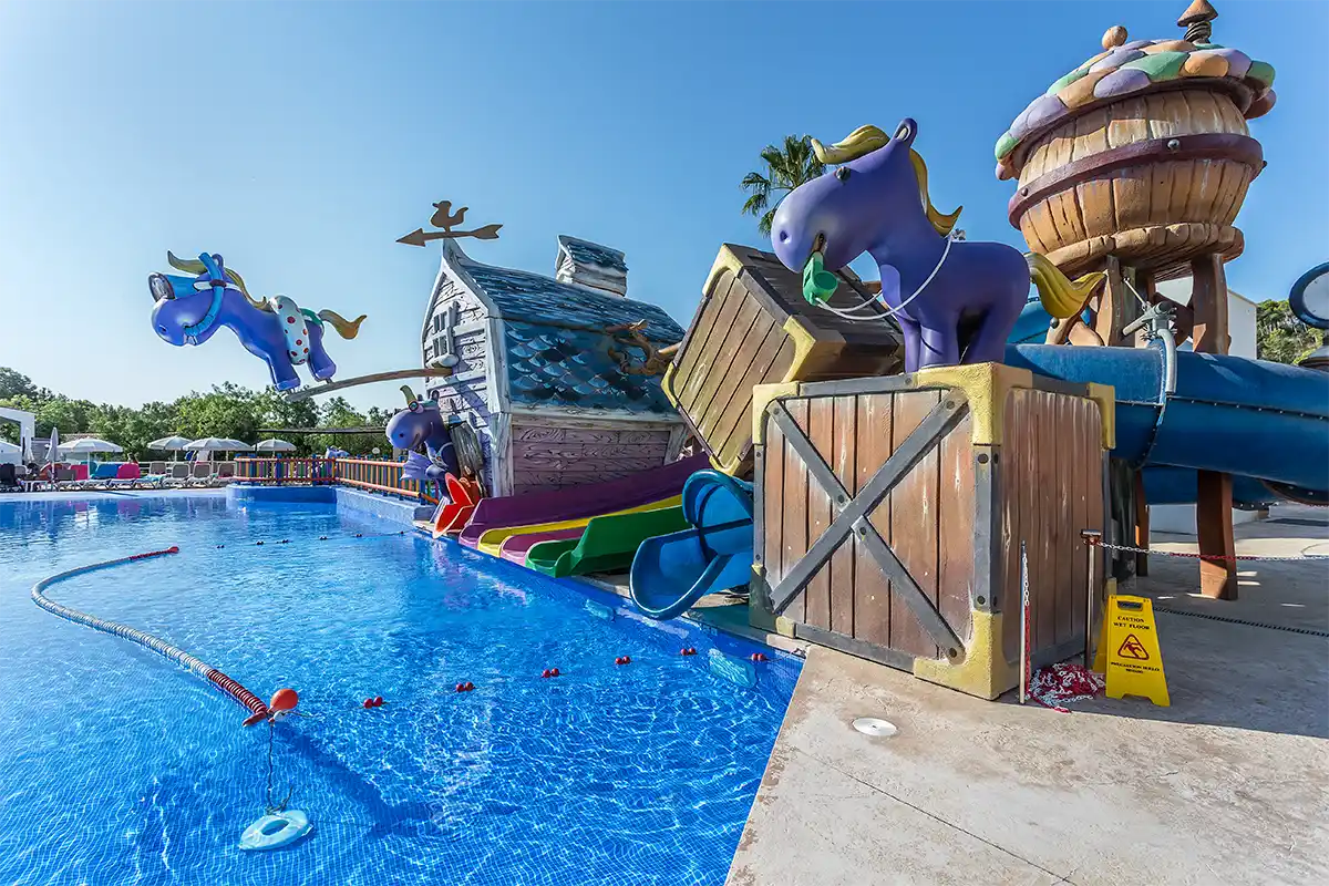 Piscinas parque acuático Fergus Club Europa