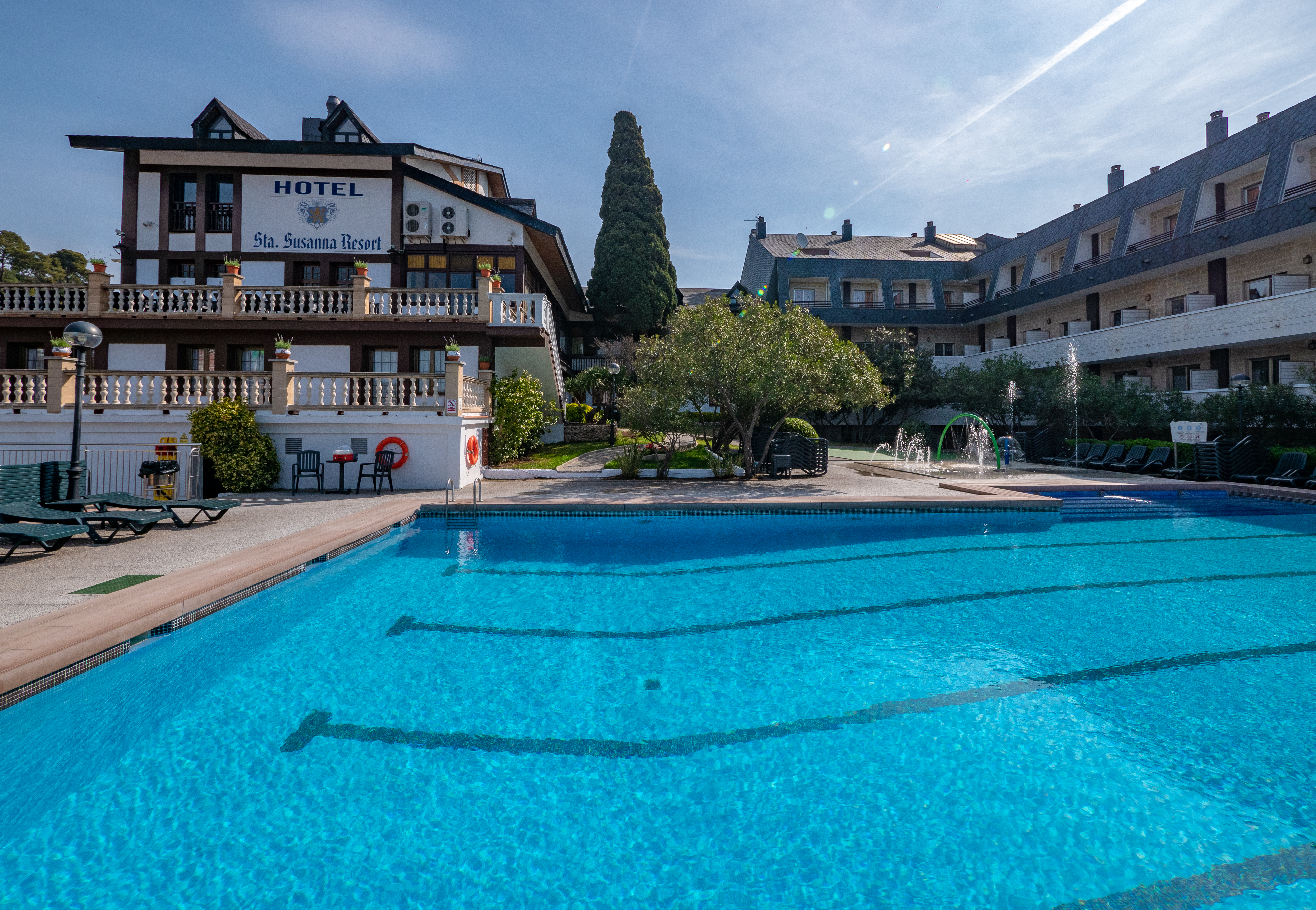 Contacto Santa Susanna Resort Affiliated by Fergus