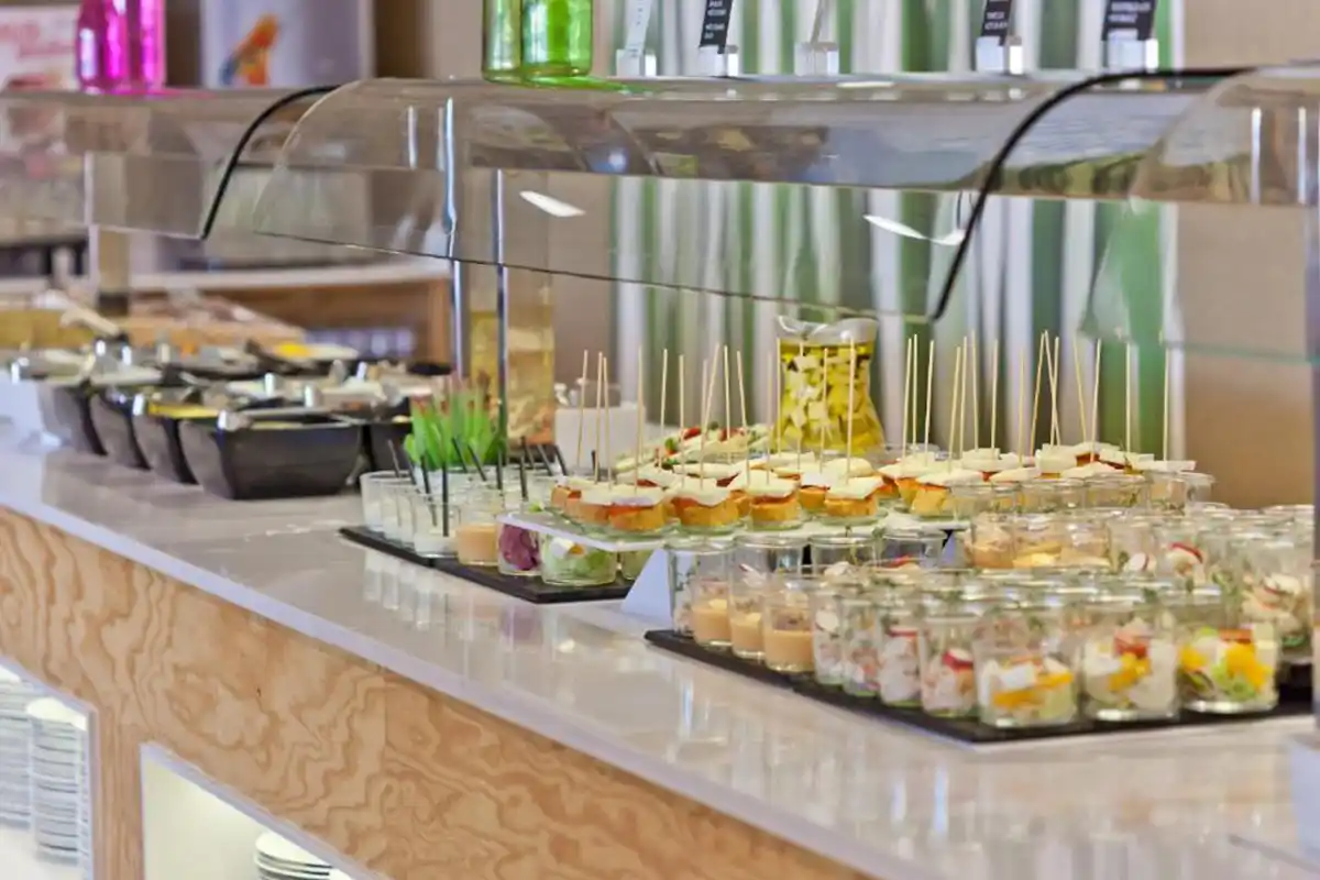 Buffet Fergus Club Pineda Splash
