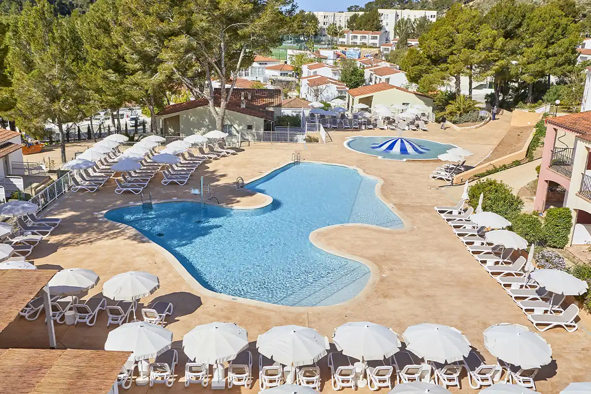 Vista aérea piscina Fergus Club Europa