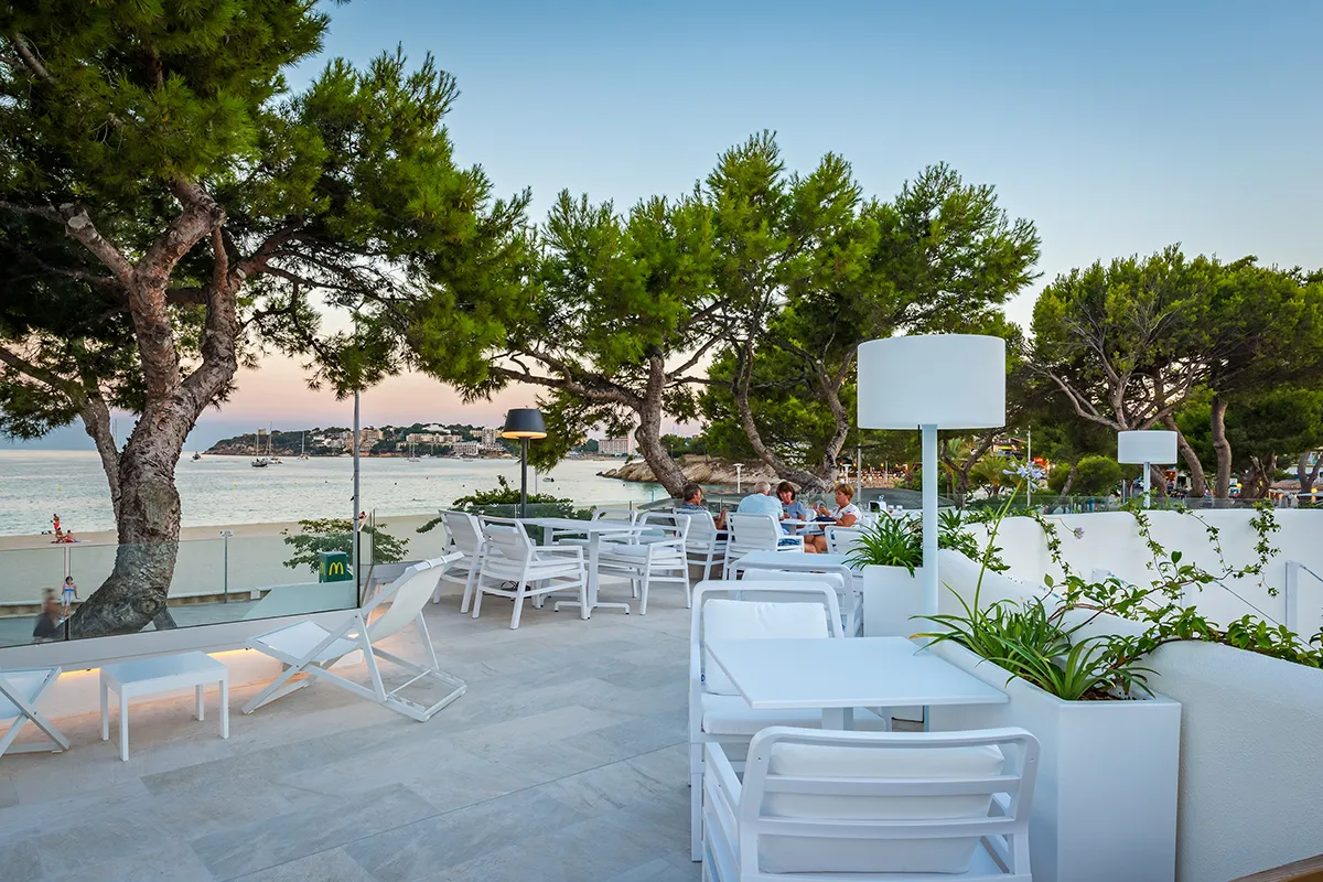 Terraza del Moroco Lounge & Roof Bar  del Fergus Style Palmanova