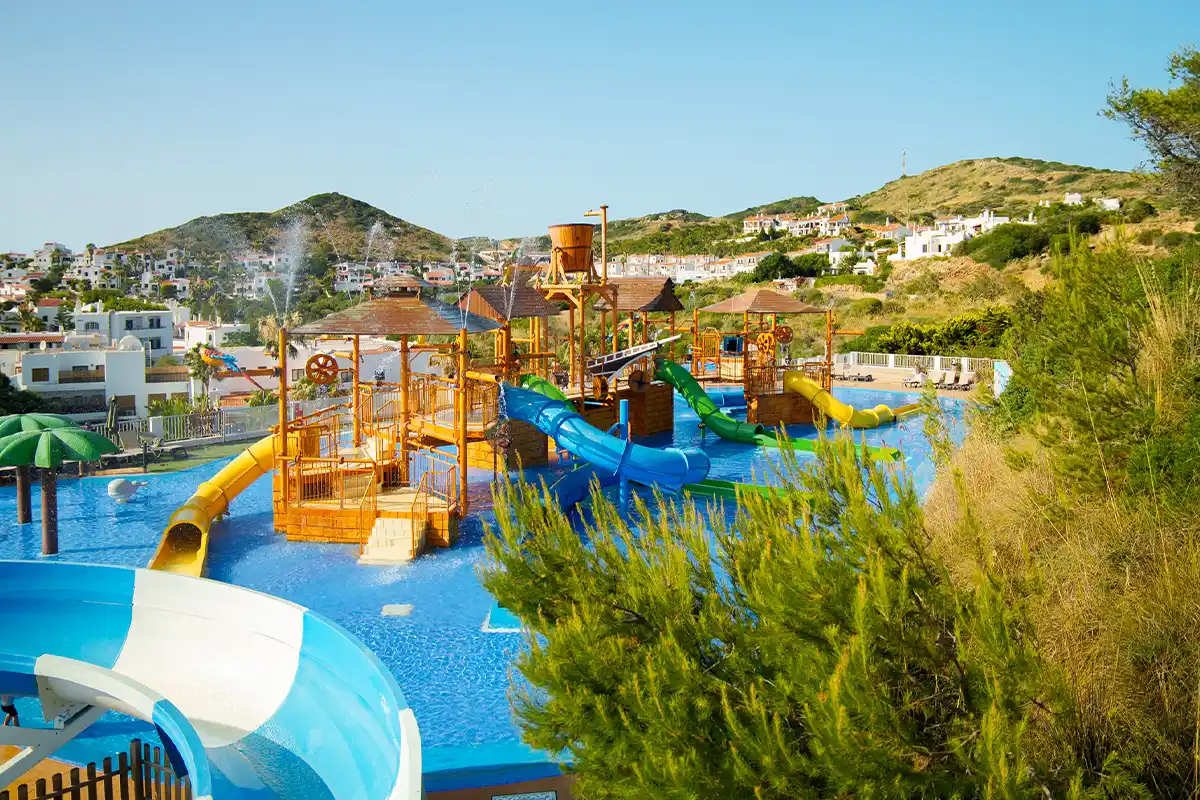 Vista general de la piscina del parque acuático del Carema Splash
