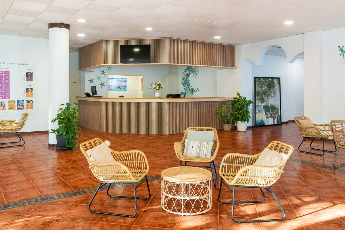 Lobby del Fergus Club Carema Splash