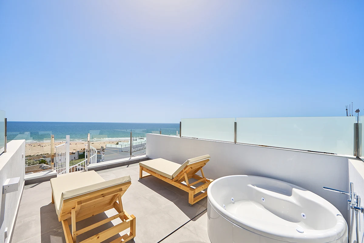 Jacuzzi de la habitación Style vista al mar Fergus Conil Park