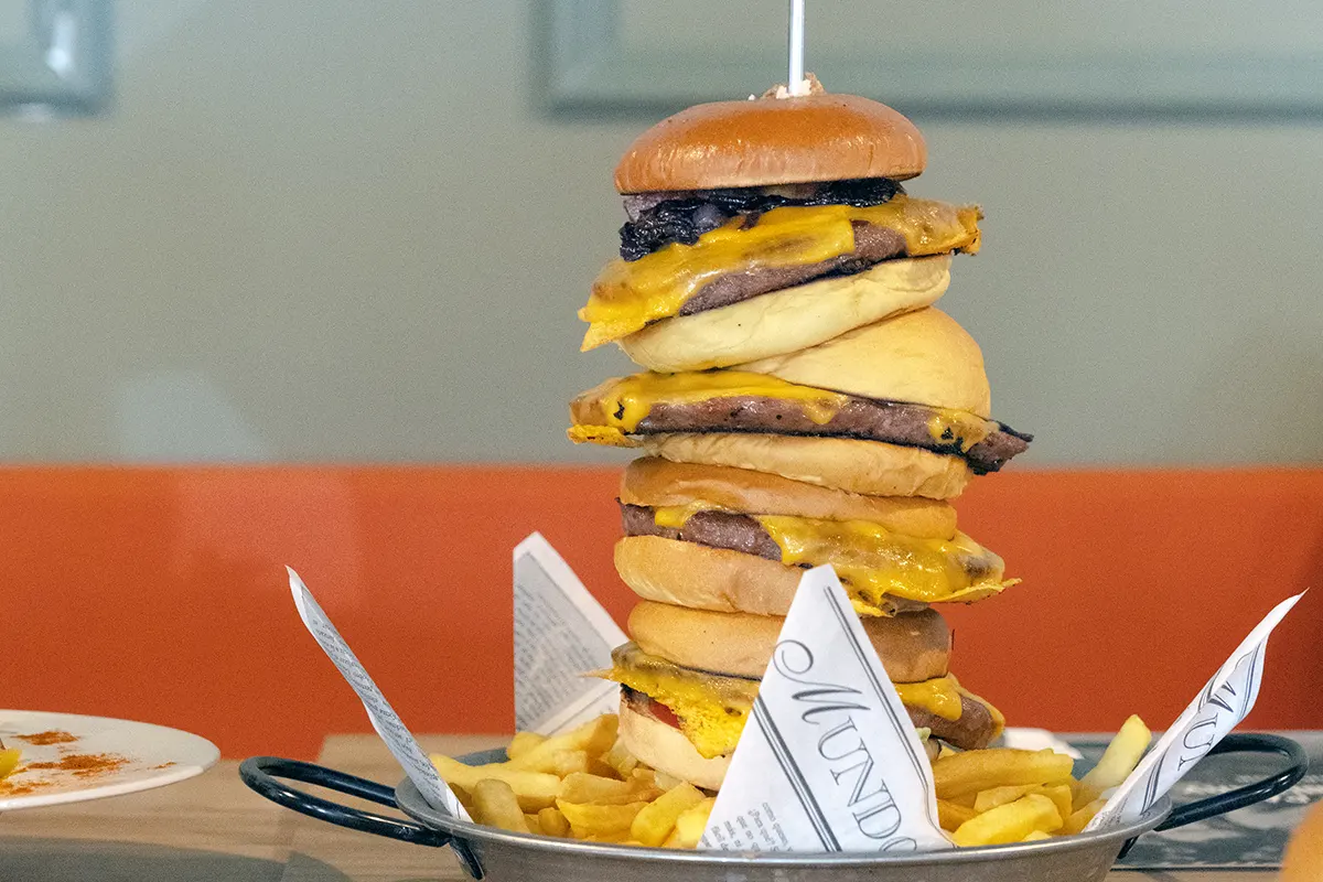 Hamburguesa extra-grande del Fergus Club Palmanova Park