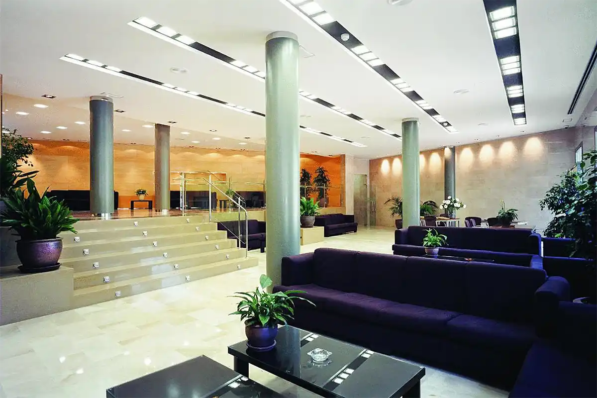 Grand lobby and reception of Clipper Affiliated by Fergus