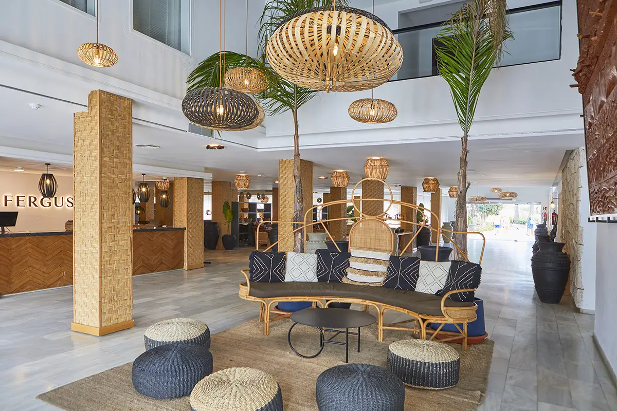 Lobby de la recepción del Fergus Style Bahamas