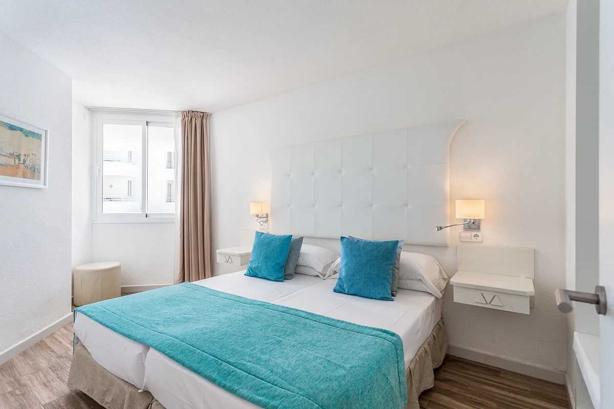 Suite Fergus Style Cala Blanca Suites