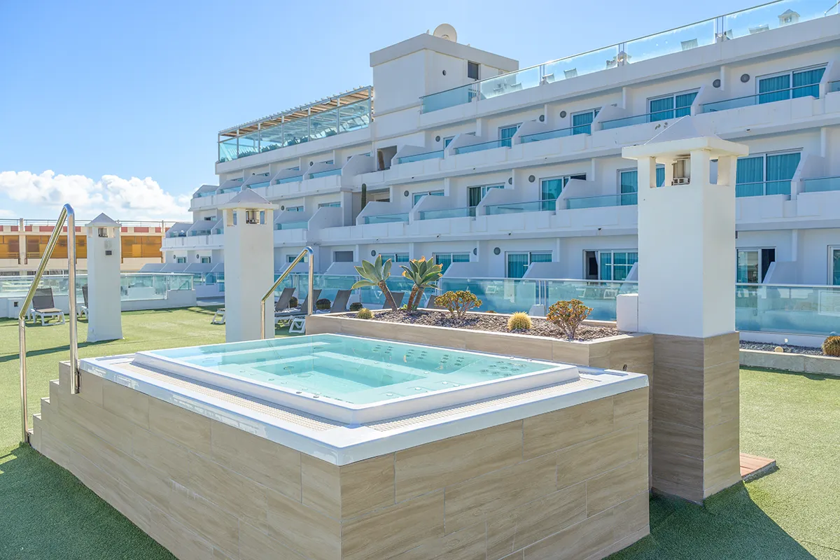 Jacuzzi Rooftop del Fergus Cactus Garden