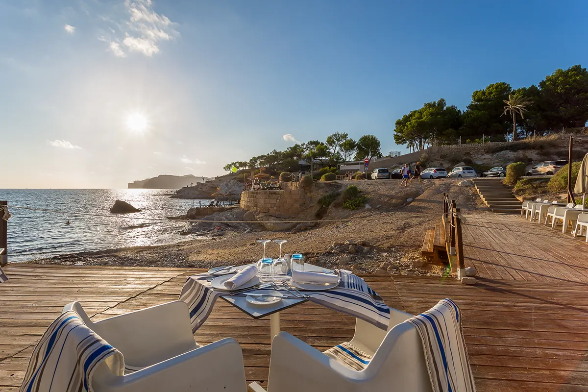 Vistas del hotel Fergus Style Cala Blanca Suites