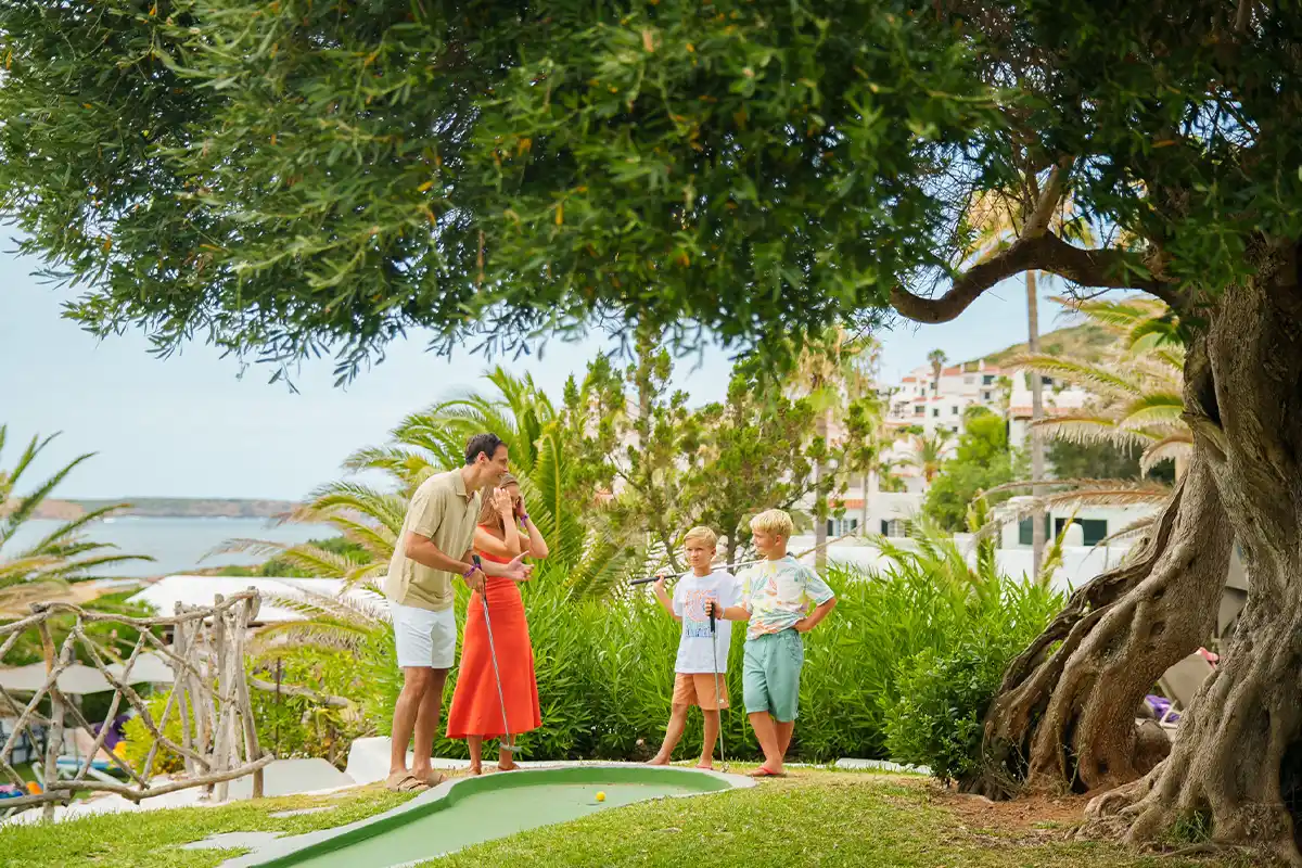 Actividades en familia en el Fergus Club Carema Splash