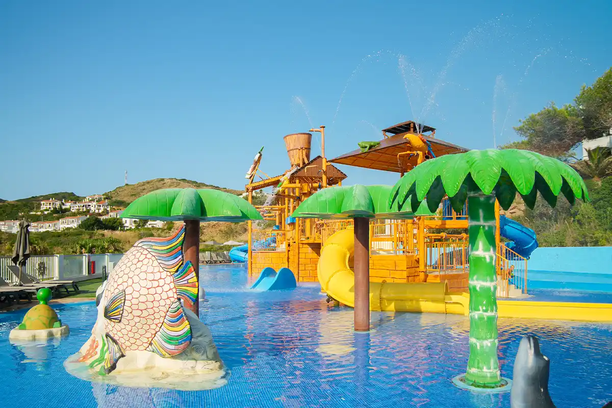 Pongus miniclub del Fergus Club Carema Splash