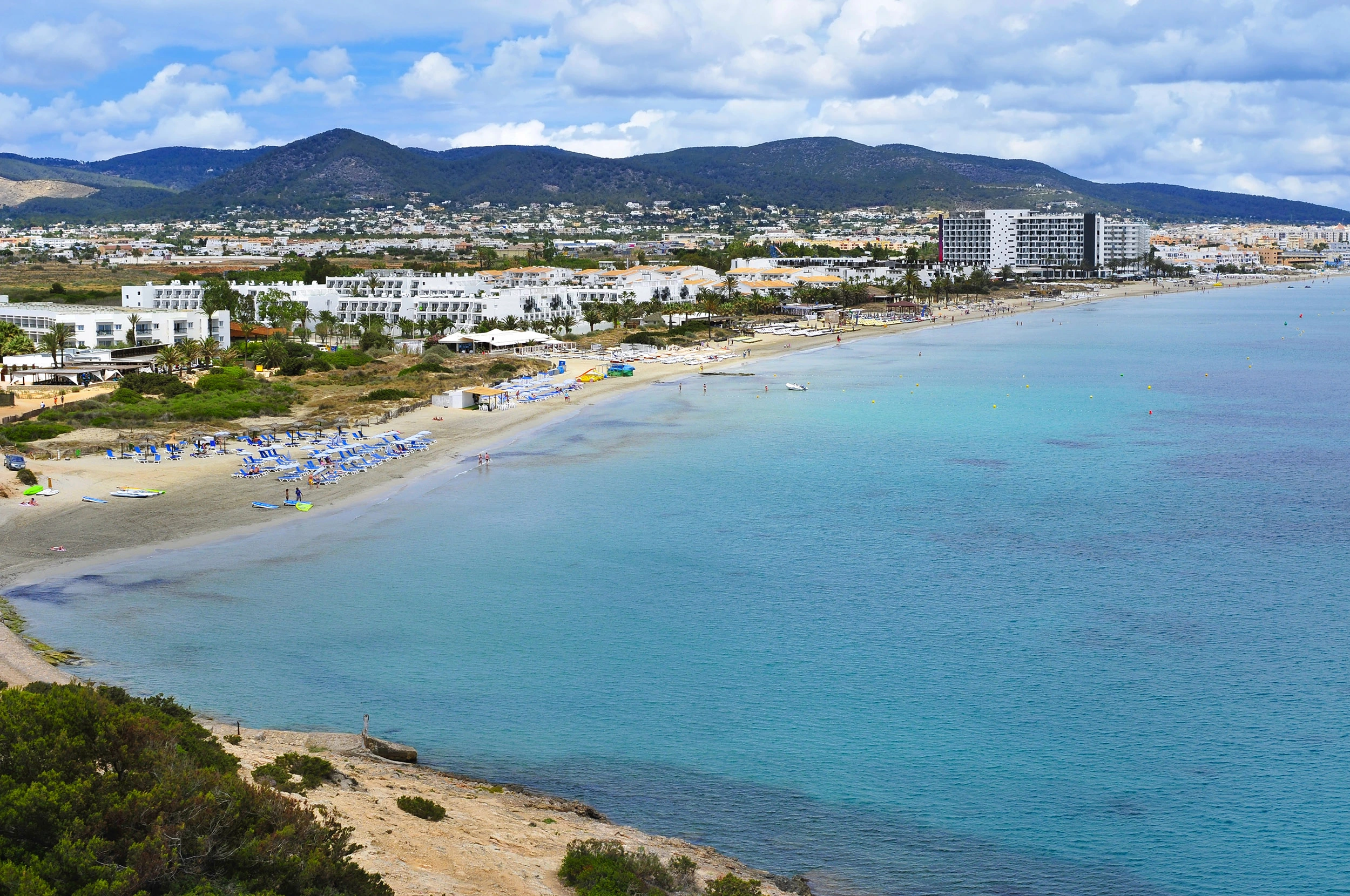 hero destinos Ibiza Playa den Bossa fergus hotels