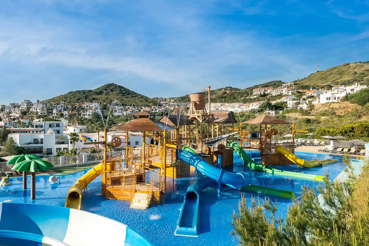 Vista aérea del parque acuático del Fergus Club Carema Splash