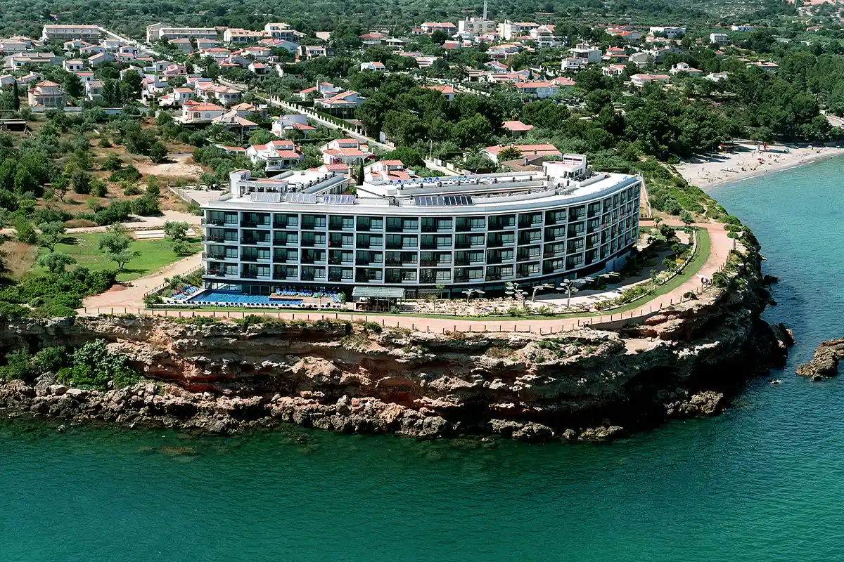 Vista aérea de la costa y del Fergus Cap Roig 