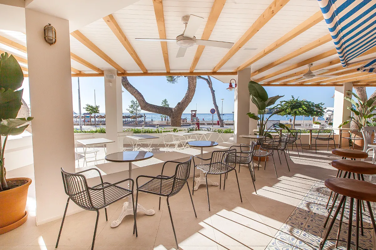 Terraza cubierta en Morocco del Fergus Style  Palmanova