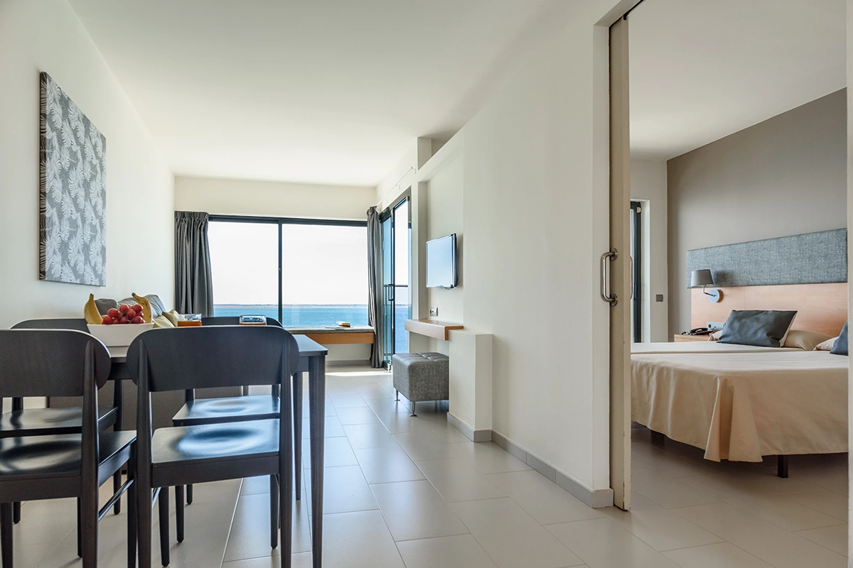 Habitación Familiar con vistas al mar del Fergus Cap Roig