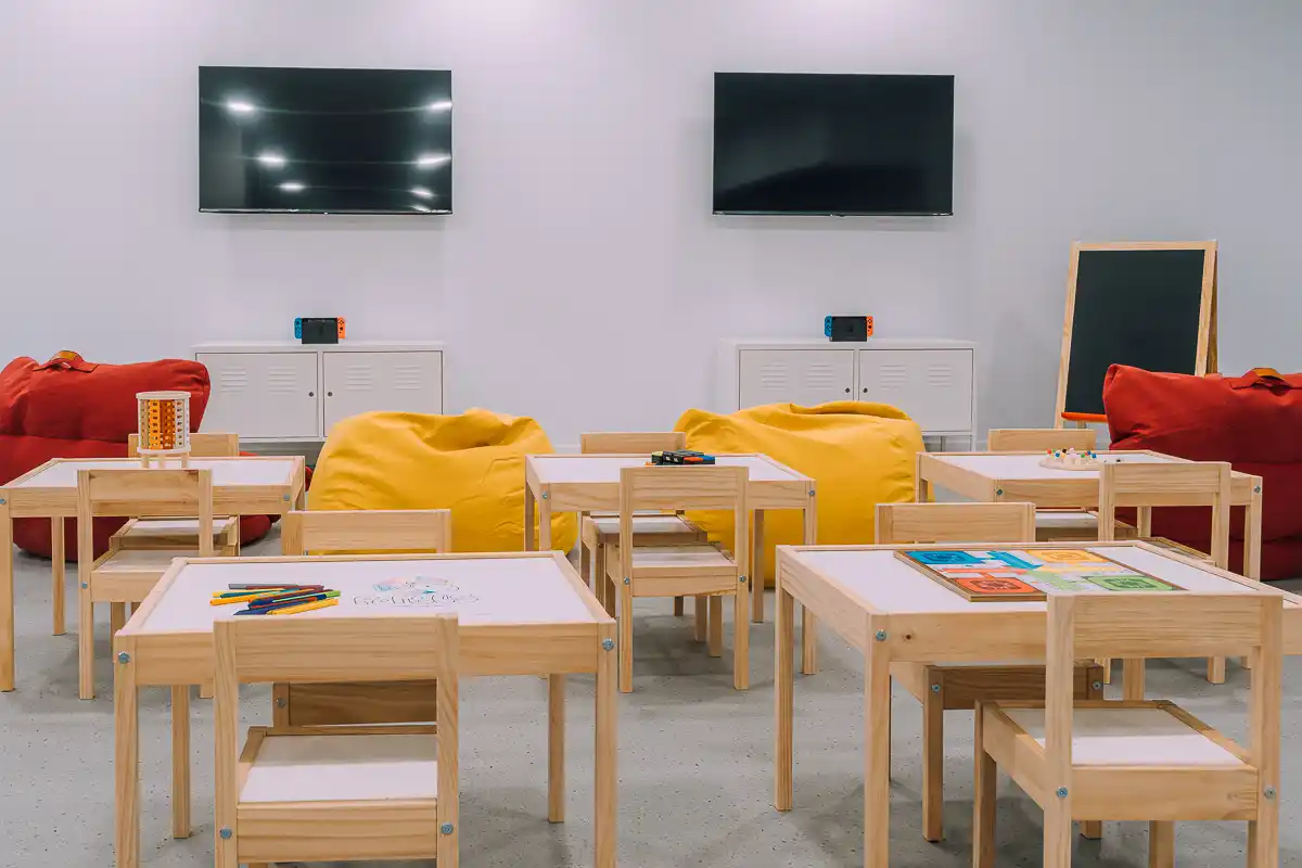 Sala de juegos del miniclub del Fergus Carema Splash