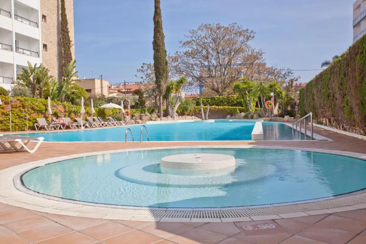 Piscina pequeña en el Hotel Fergus Club Pineda Splash