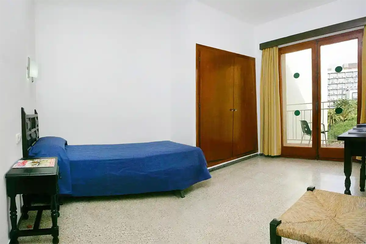 Single Room Clipper affiliated by Fergus