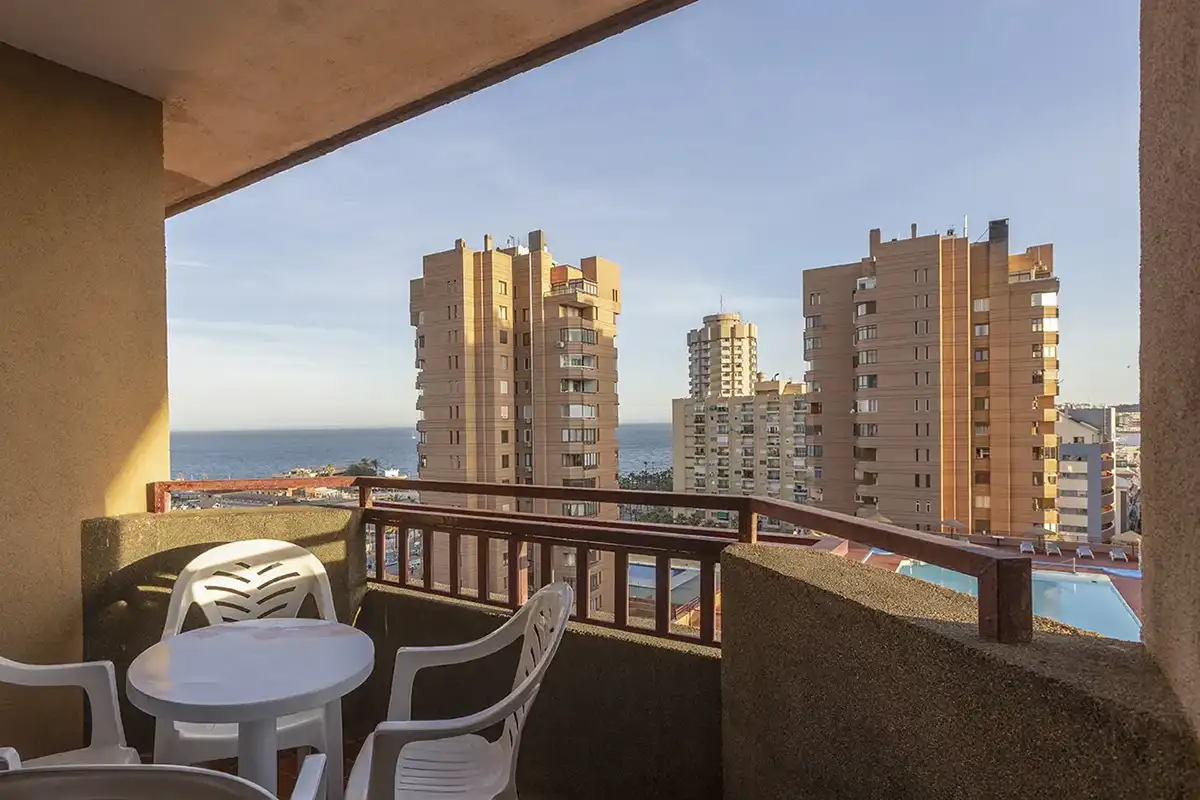 Habitacion doble vista mar Las Palmeras affiliated by Fergus