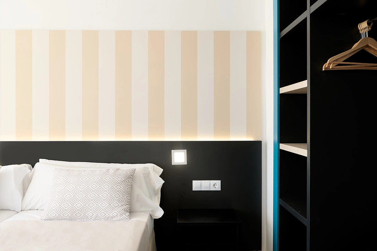 Armario espacioso junto a las camas Suite Vista Waterpark Fergus Club Mallorca Waterpark