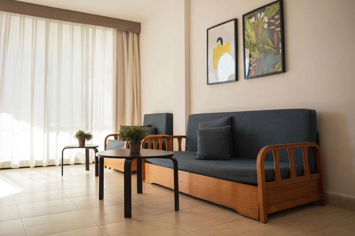 2 sofás en el salón Espacioso salón con 2 sofás del Apartamento Familiar Hotel Fergus Club Pineda Splash