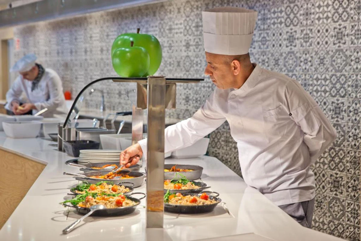Buffet Fergus Club Pineda Splash Restaurant Buffet Fergus Club Pineda Splash