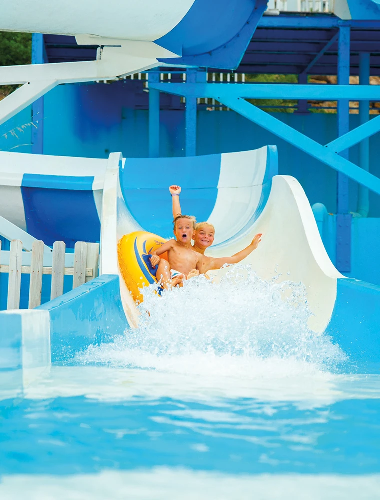 Experiences Water Park Fergus Hotels