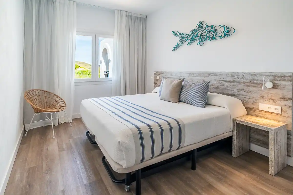 Apartamento 1 habitación superior vista mar lateral Fergus Club Carema Splash