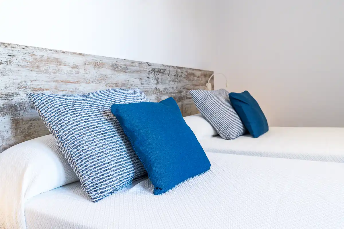 Almohadas Apartamento 2 habitaciones superior Fergus Club Carema Splash