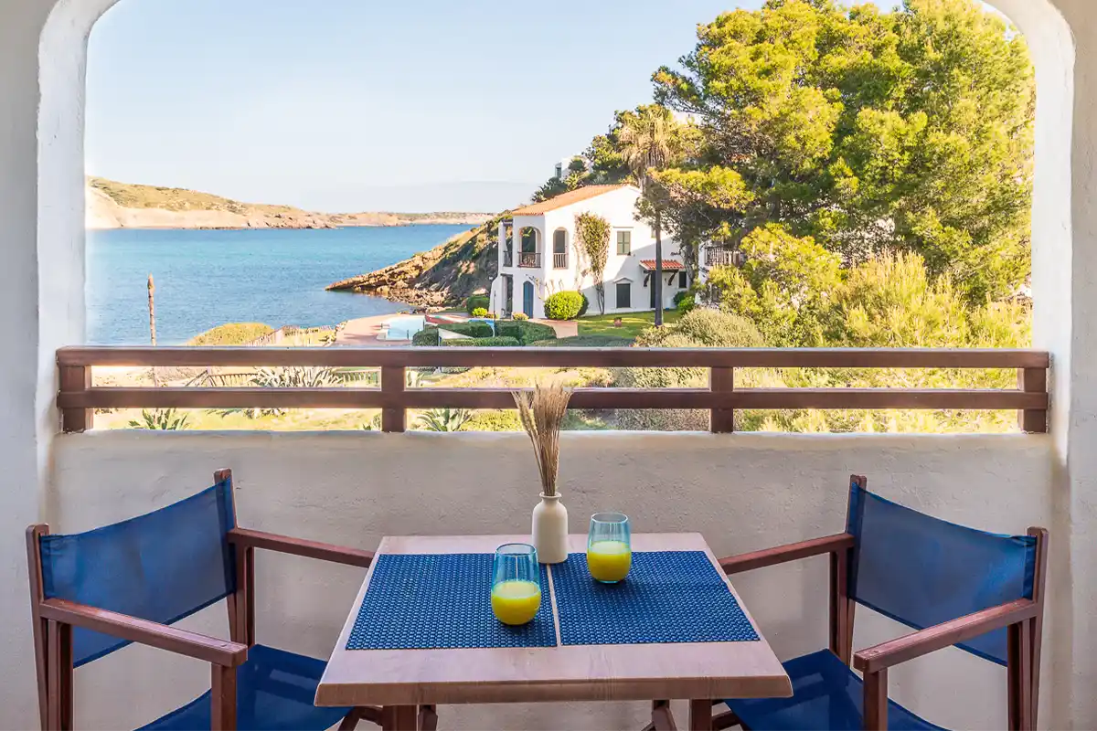 Terraza Apartamento 1 habitación vista mar lateral Fergus Club Carema Splash