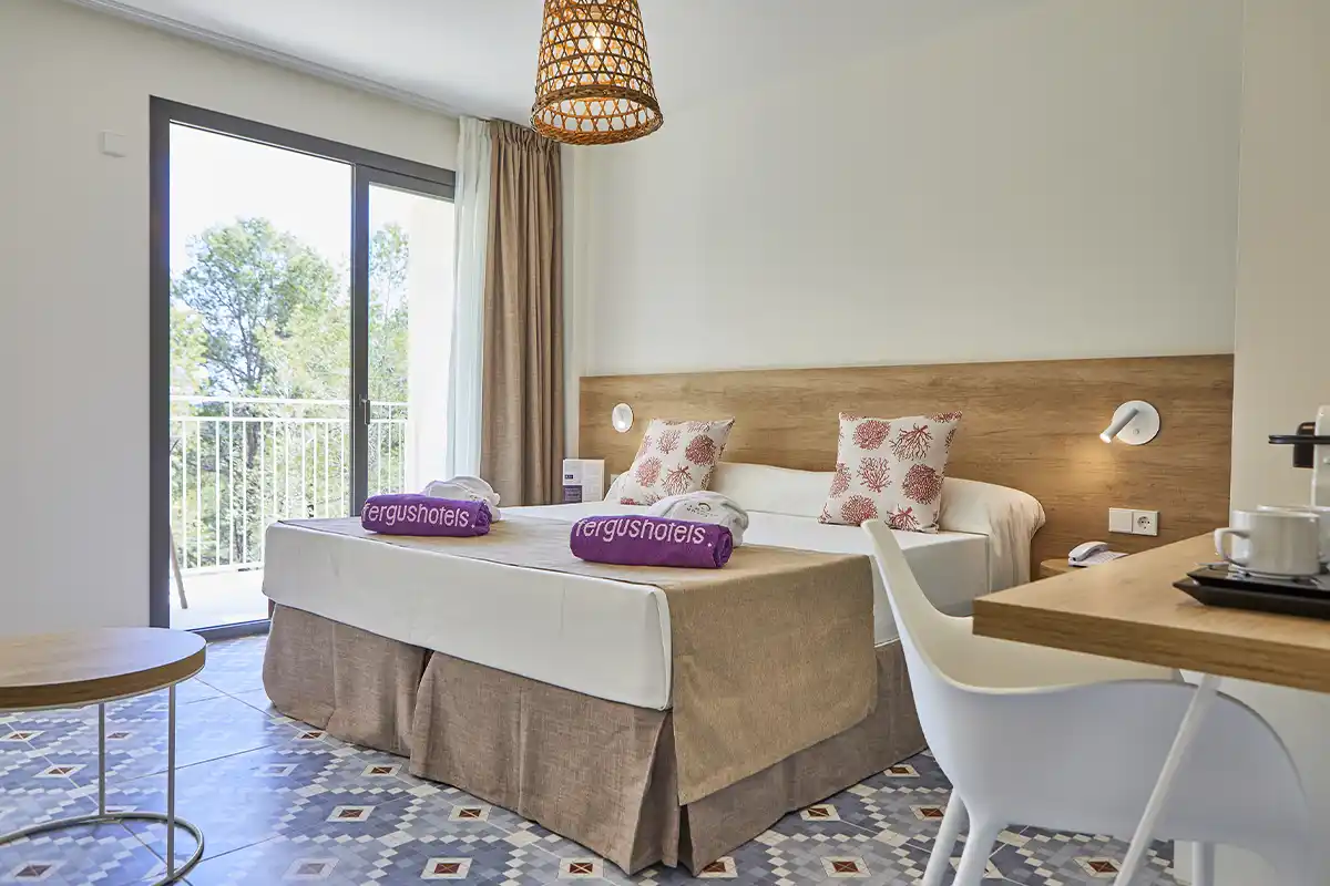 Balcón Habitación Doble Magnus Style Fergus Club Europa