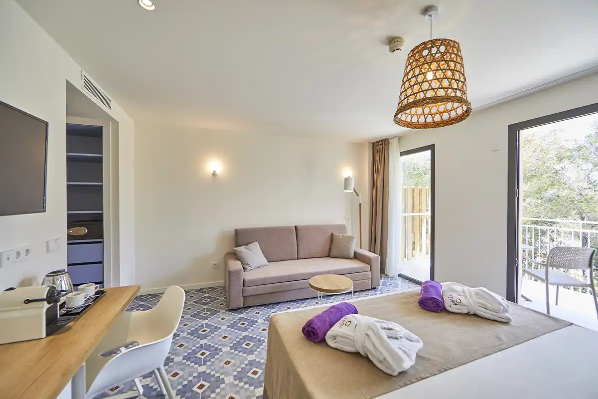 Sofá Habitación Doble Magnus Style Fergus Club Europa