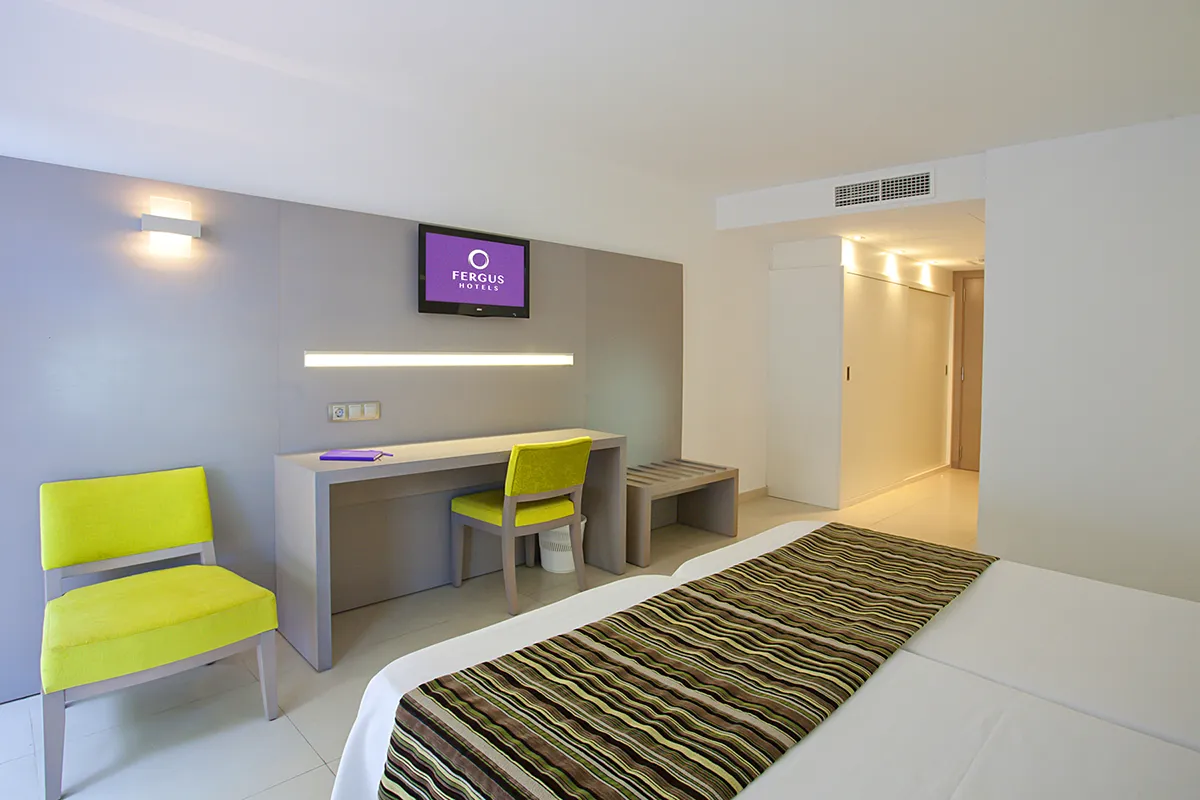 Promo room Fergus Bermudas