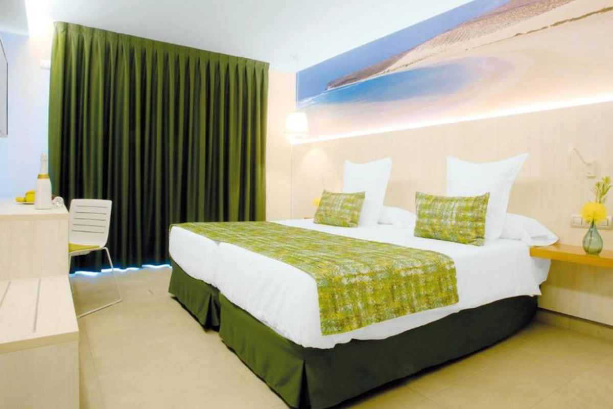 Lateral Cama Junior Suite Fergus Cactus Garden