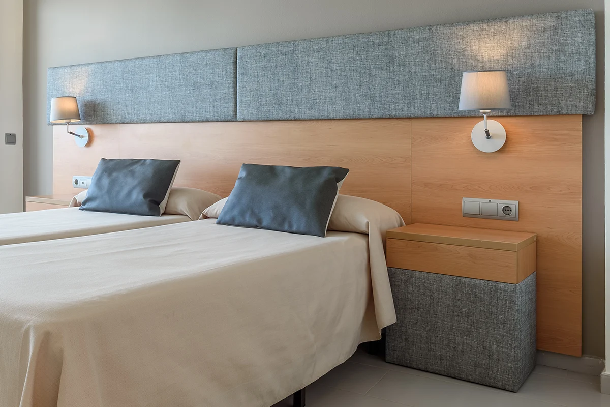 Lámpara Habitación Doble Vista Mar Lámpara Habitación Doble Vista Mar Fergus Cap Roig