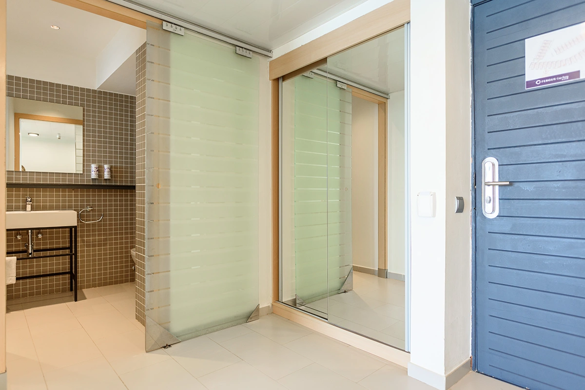 Baño Habitación Familiar Vista Mar Baño Habitación Familiar Vista Mar Fergus Cap Roig