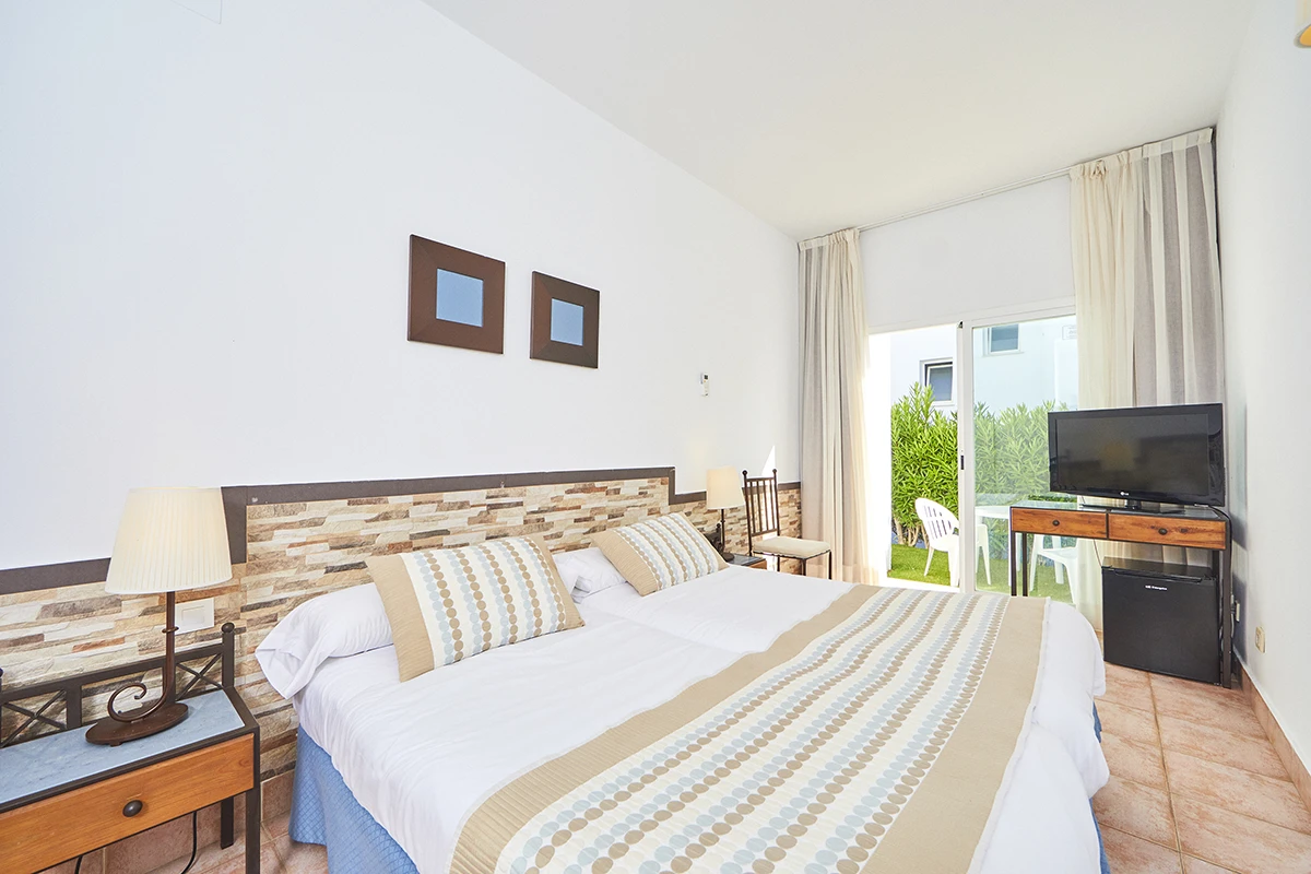 Double Promo Room Double Promo Room Fergus Conil Park Fergus Hotels