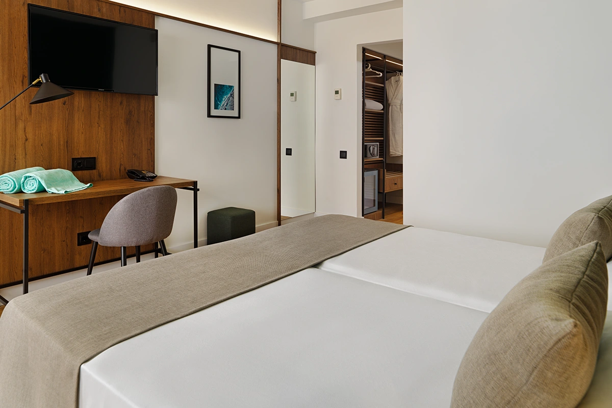 Habitación Doble superior con vistas balcón Hotel Fergus Puerto de la Cruz