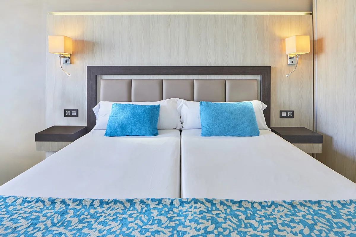 Camas twins Cómodas camas en la habitacion Doble Promo Fergus Style Bahamas