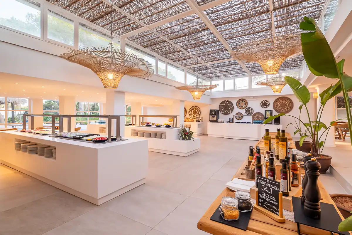 Buffet Es Mercat Buffet-Restaurant Es Mercat Fergus Style Punta Arabi