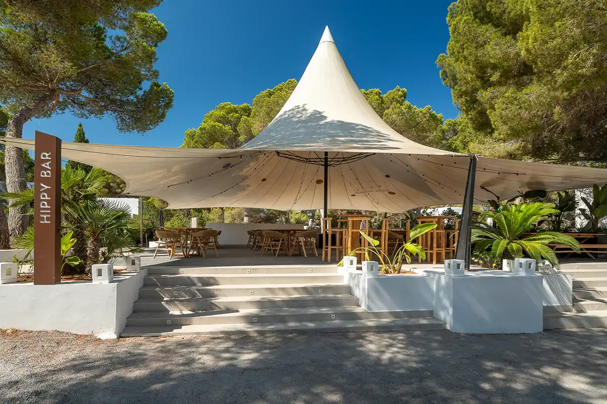 Hippy Bar Fergus Style Punta Arabi