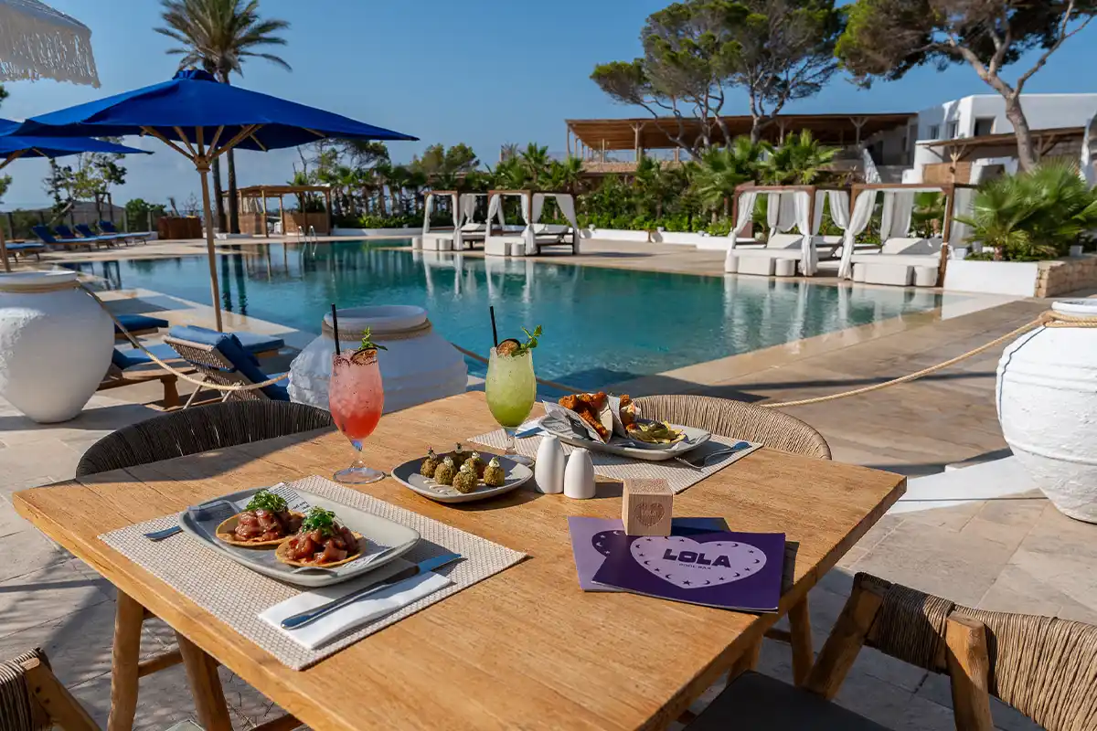 Tisch Lola Pool Bar Tisch Lola Pool Bar Fergus Style Punta Arabi