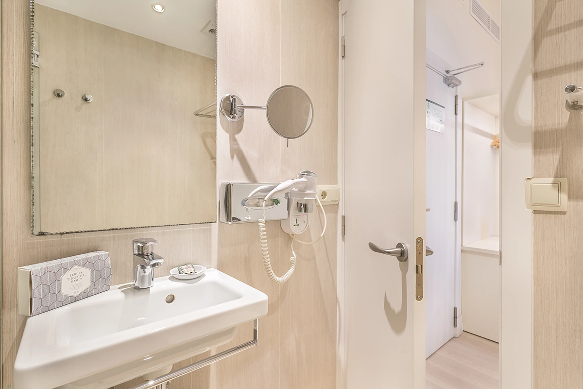 Espejo Habitación Doble Vista Mar Espejo Habitación Doble Vista Mar Fergus Style Soller Beach