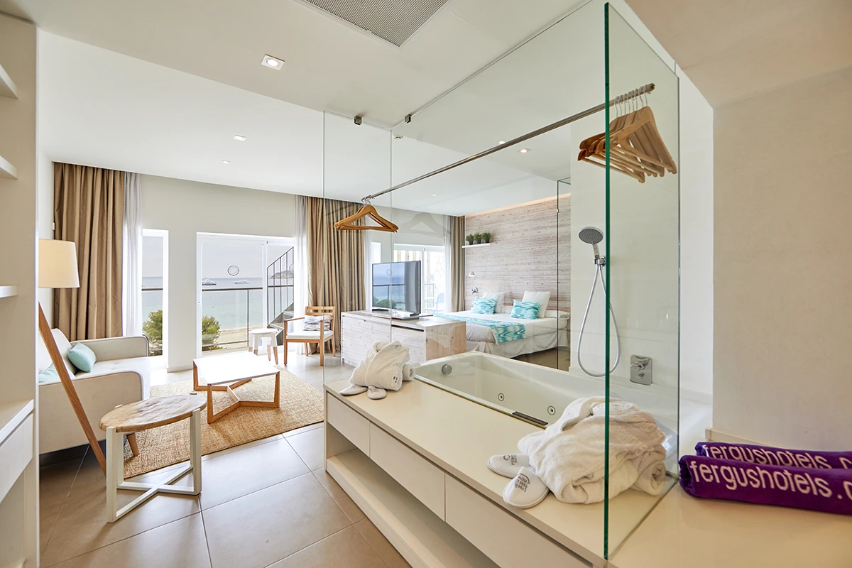 Diseño moderno e innovador  de la Suite Style del Fergus Style Palmanova