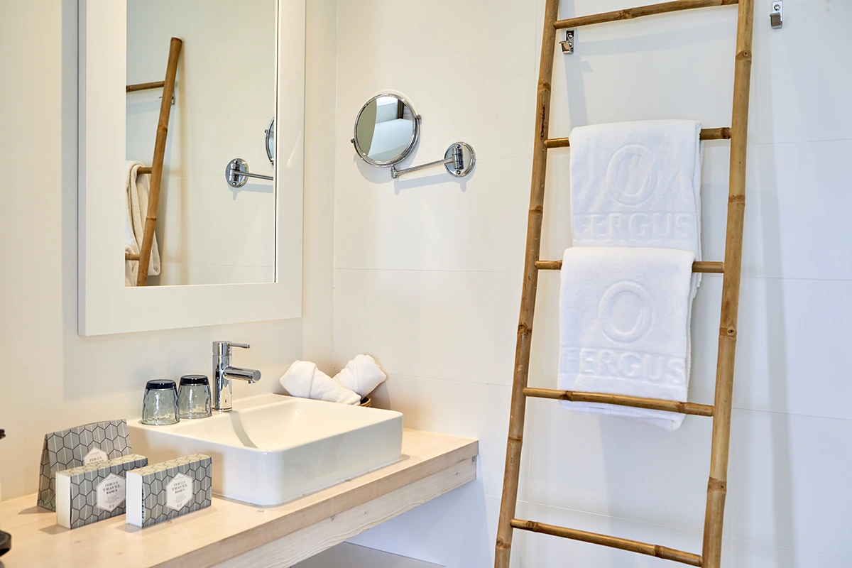 Selectos amenities y toallas Suite Style del Fergus Style Palmanova