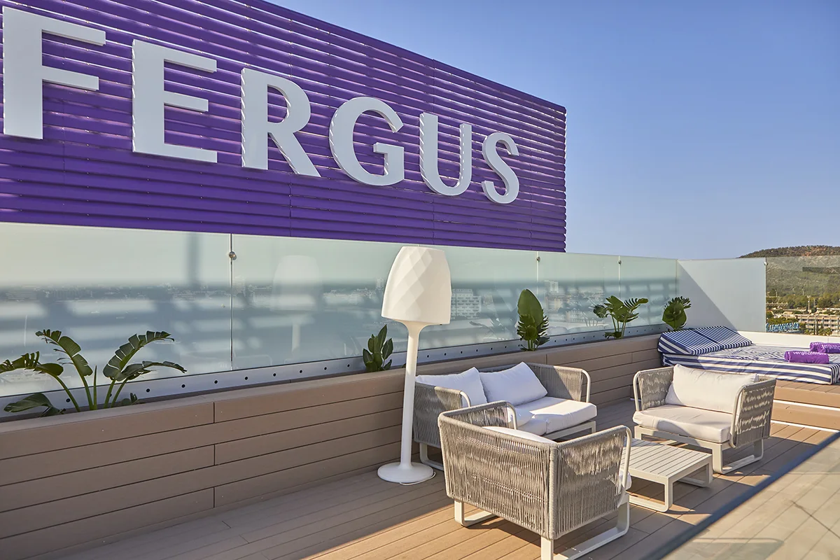 Terraza privada y equipada en la Master Suite del Fergus Style Tobago