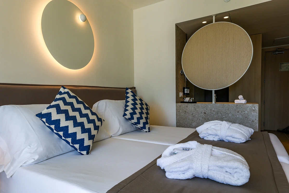 Decoración moderna en la habitación doble terrace del Fergus Style Tobago